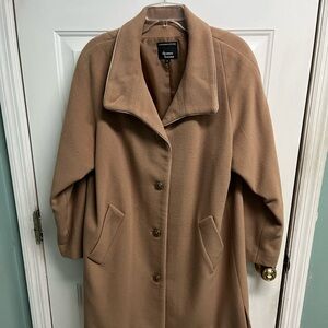 Dennis Basso Women’s Coat pre-owned very good condition